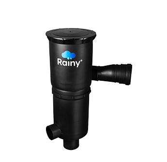 Multi-stage rainwater filter
